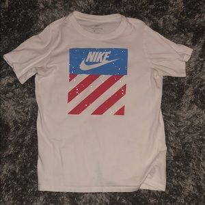 Kids large Nike graphic t-shirt